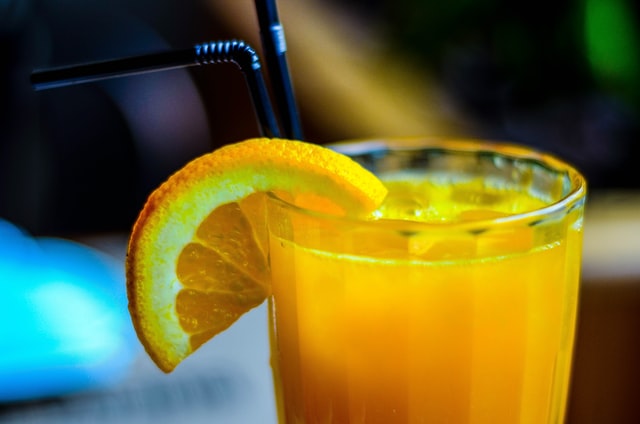 Orange Juice with a slice of orange